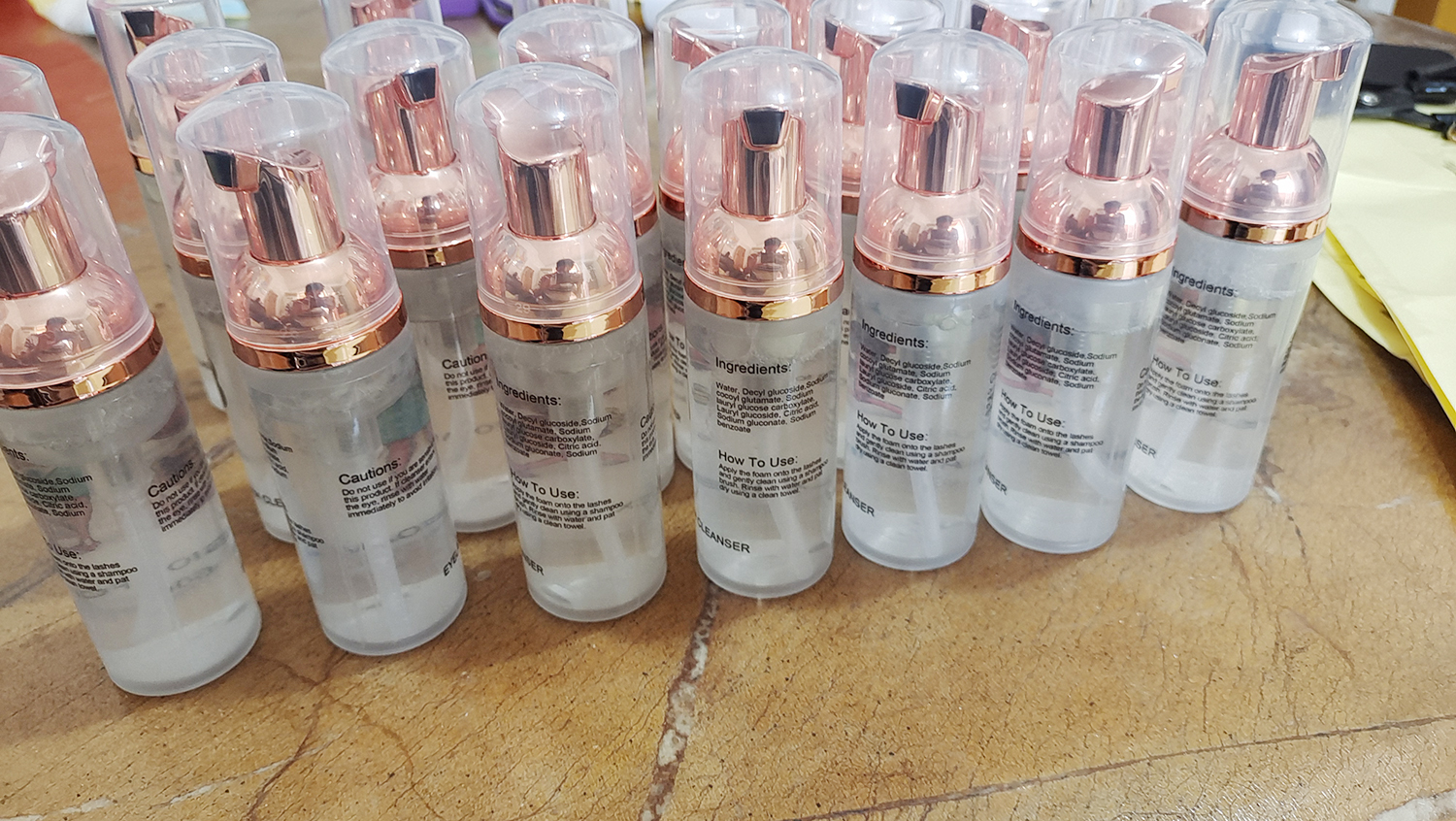 Wholesale Custom Private Label - مراجعة Eyelash Extension Foam Cleanser وسعره